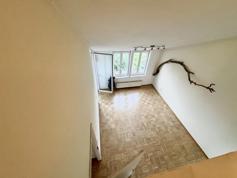 Helle 2 Zimmer Wohnung mit eigenem Gartenanteil und Blick ins Grüne — photo 1